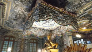 tomb of khai dinh thien dinh palace inside3