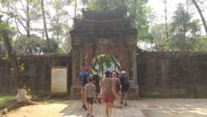 tomb of minh mang entrance