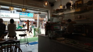 banh my happy bread inside