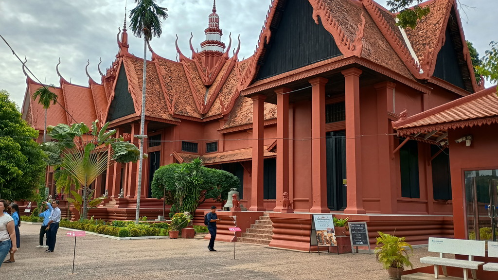 cambodia national museum exterior far