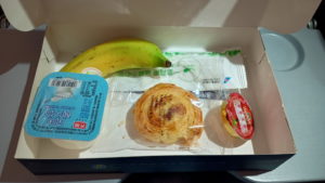 cz323 in flight meal2