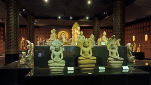 angkor national museum 1000 budda gallery