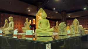 angkor national museum buddha healing