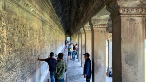 angkor wat 1st corridor