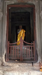 angkor wat 3rd corridor buddha