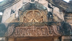 banteay srei 2nd wall inside lintel