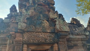 banteay srei 3rd wall gate lintel