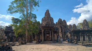 bayon 2nd east entrance front