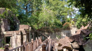 beng mealea 1st corridor inside2