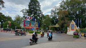 goddess statue roundabout