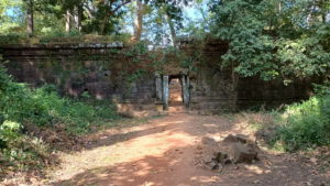 royal palace wall south