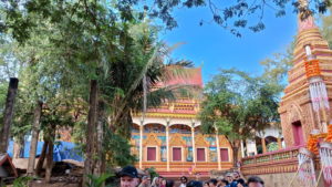 wat kampong phluk far side1