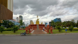 phnompenh roundabout chuon nath statue