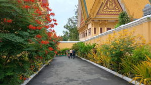 royal palace approach to silver pagoda