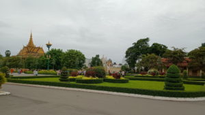 royal palace garden far