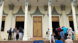 royal palace preah tineang tevea vinichhay entrance