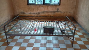 s-21 A-building inside1