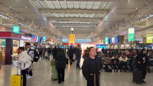 shanghai hongsiao railway station departure floor