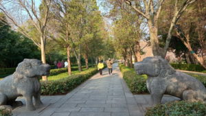 mingxiaoling shixiang sacred road2