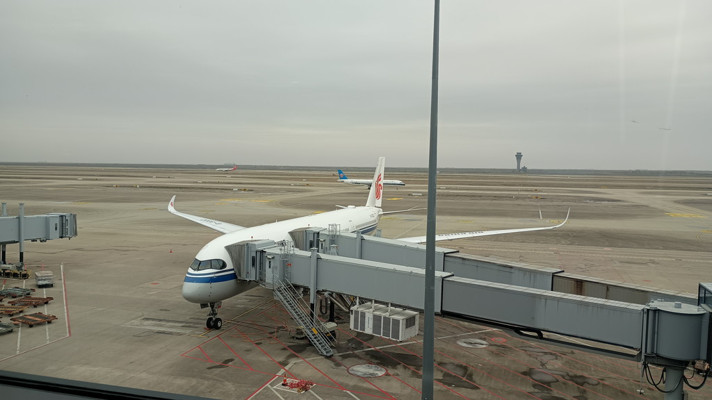 shanghai putong airport ca919