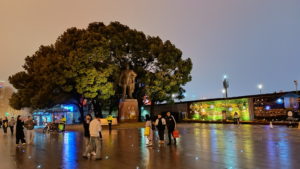 shanghai waitan chenyi statue