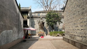 wuzhen guandimiao statue
