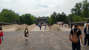 jinci shengjingpailou front far