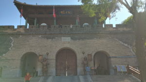 yanmenguan mingyuelou front near