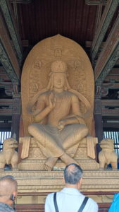 yungangshiku lingyansi shanmen inside1