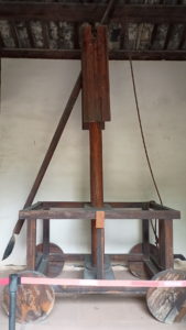 zhaohuagucheng jinhouci weapons