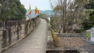 zhaohuagucheng linqingmen landscape1
