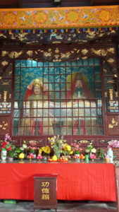 dujiangyan erwangmiao erdian front near