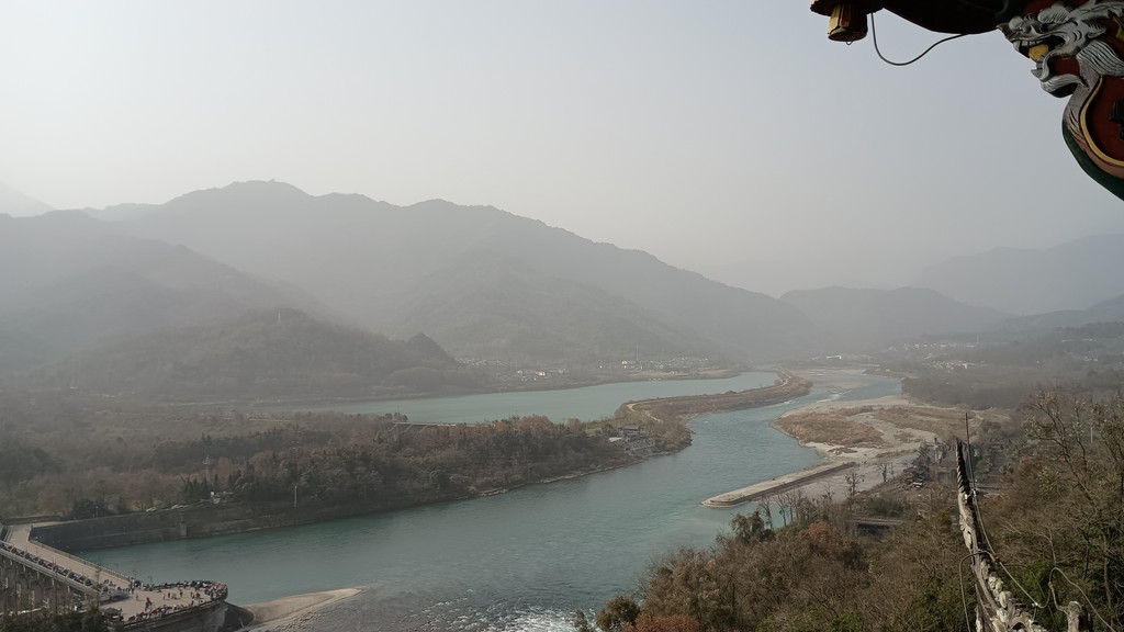 dujiangyan qinyanlou landscape3